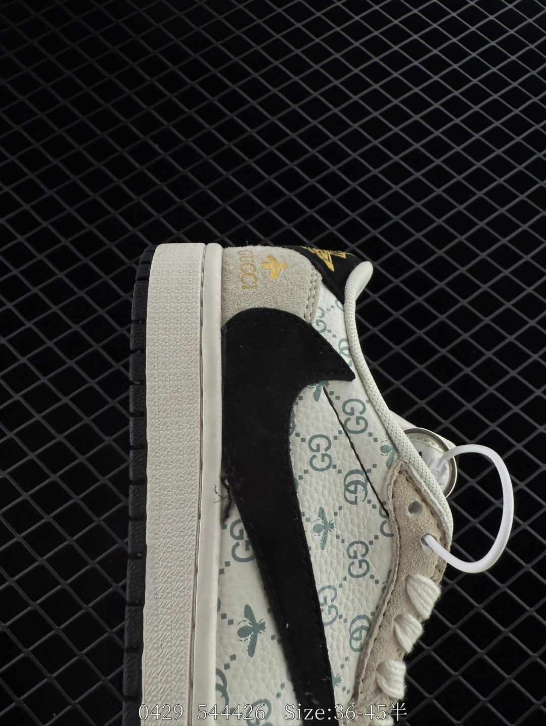 Travis Scott x Air Jordan 1 ” Reverse Mocha “